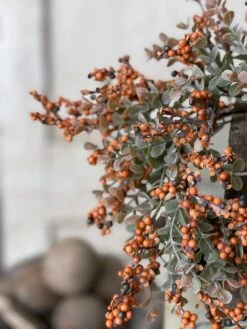 Crispin Berry Candle Ring, Pumpkin, 9" -Winter Gifts Market FG60013