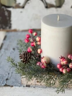 Dazzleberry Cypress Candle Ring, 10" -Winter Gifts Market XBR80412