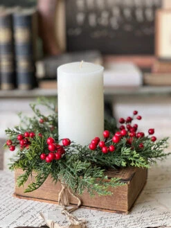 Red Cedar With Berries Candle Ring 10.5”